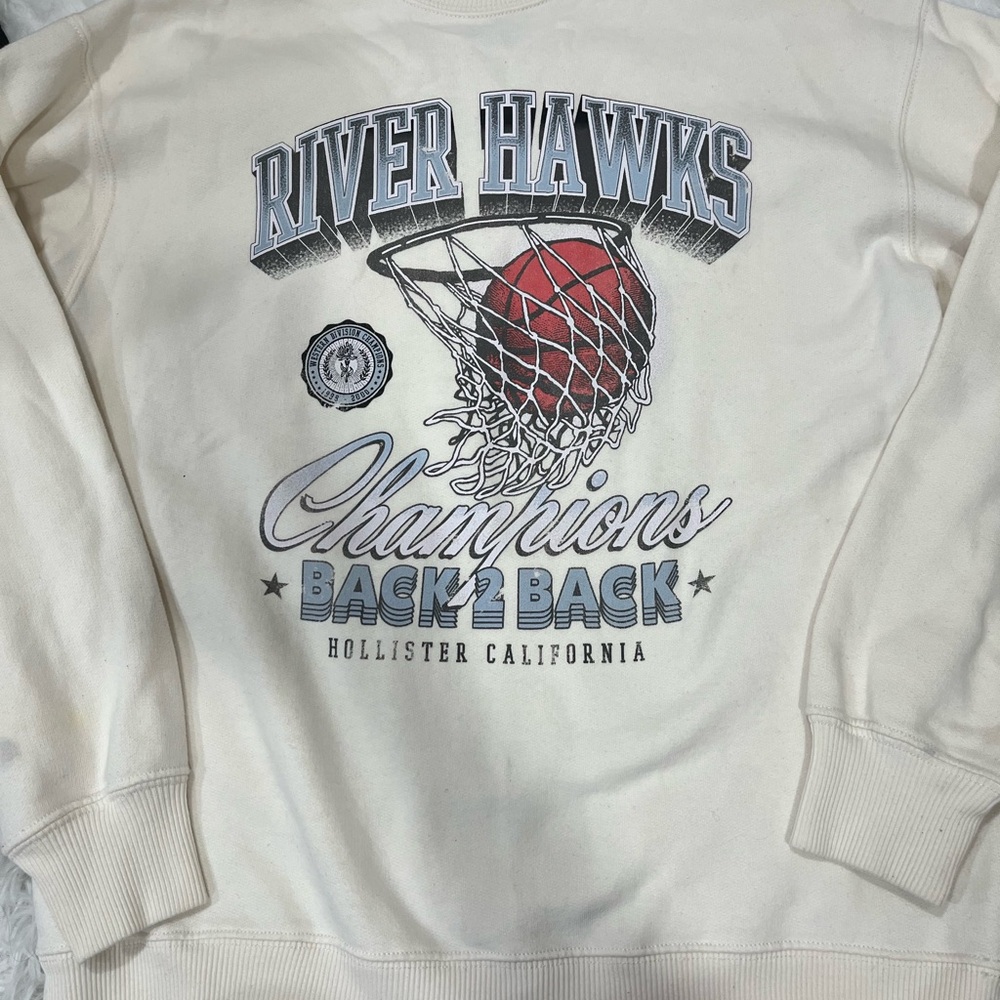 Hollister Cream Fleece Sweatshirt